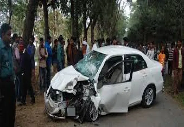 মাগুরায় সড়ক দুর্ঘটনায় এক উপ সচিব গুরুতর আহত 