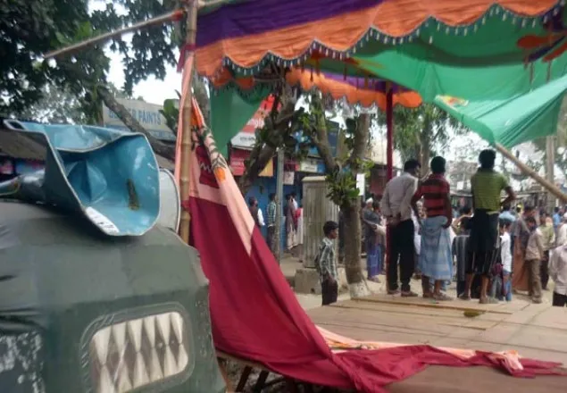 নির্বাচনী প্রচারণায় হামলা মাইক ভাংচুর আহত ২
