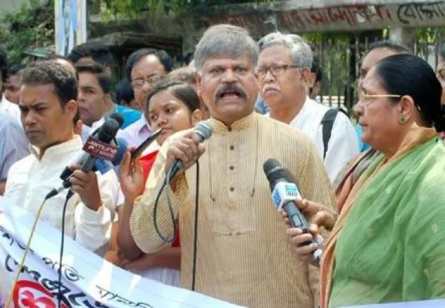 আতিউরের পদত্যাগে কোনো সমাধান আসবে না: ড. মিজান