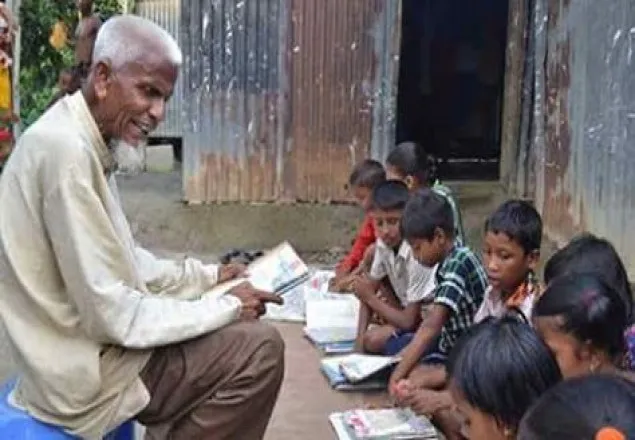 ১ টাকায় শিক্ষার আলো ছড়াচ্ছেন লূৎফর রহমান