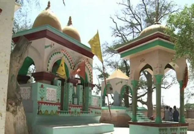 পাকিস্তানে হিন্দুদের উৎসবে সরকারি ছুটি