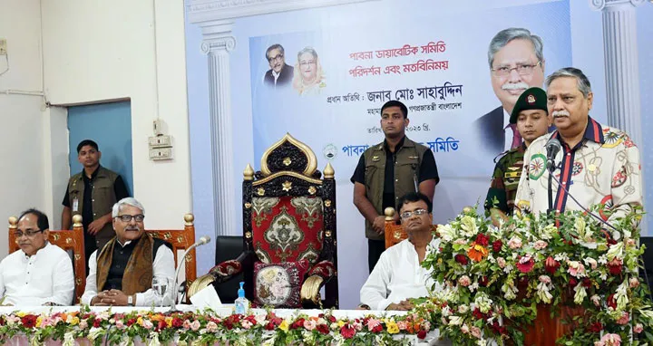 অনির্বাচিত সরকারের সুযোগ নেই : রাষ্ট্রপতি