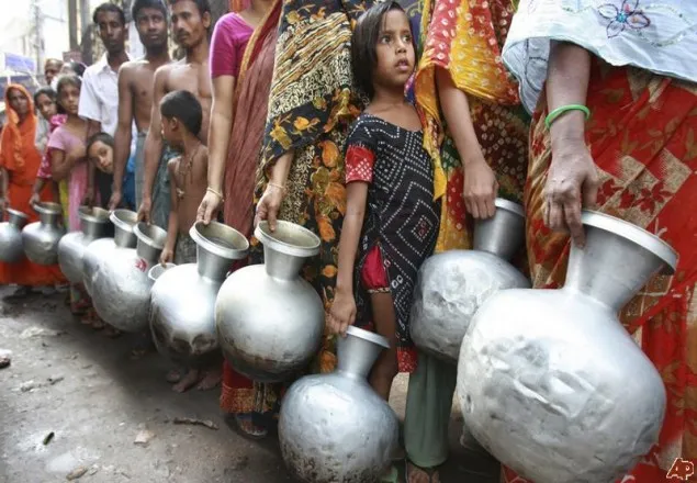বাড়ছেই পানি সংকট !