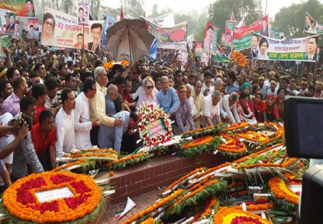 মুক্তিযুদ্ধে শহীদদের প্রতি খালেদার শ্রদ্ধা
