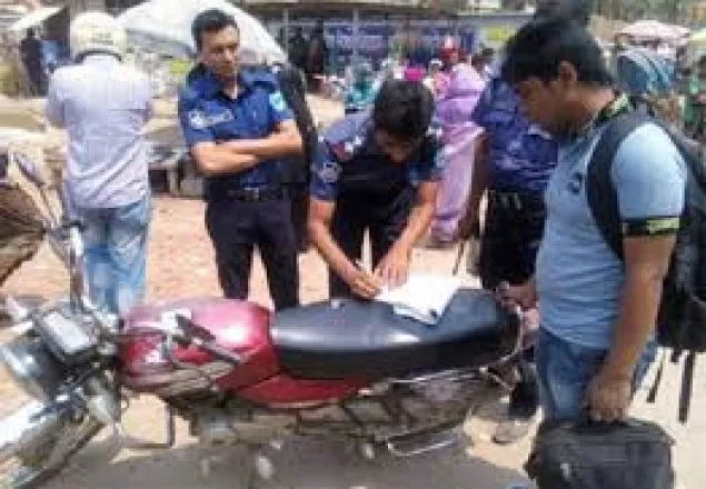 মোটরসাইকেলের নিবন্ধন ফি কমালো : বিআরটিএ