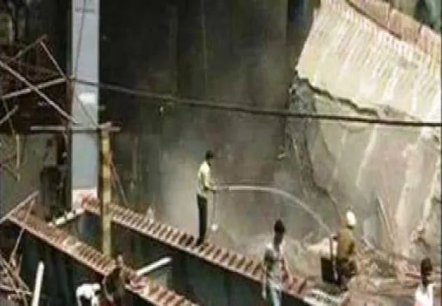 ভারতে উড়াল সেতু ভেঙে, নিহত ১৩