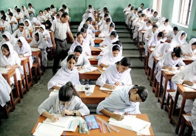 রবিবার থেকে শুরু এইচএসসি ও সমমানের পরিক্ষা