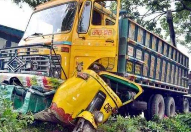 বগুড়ায় ট্রাক-অটোরিকশার সংঘর্ষে স্বামী-স্ত্রী নিহত