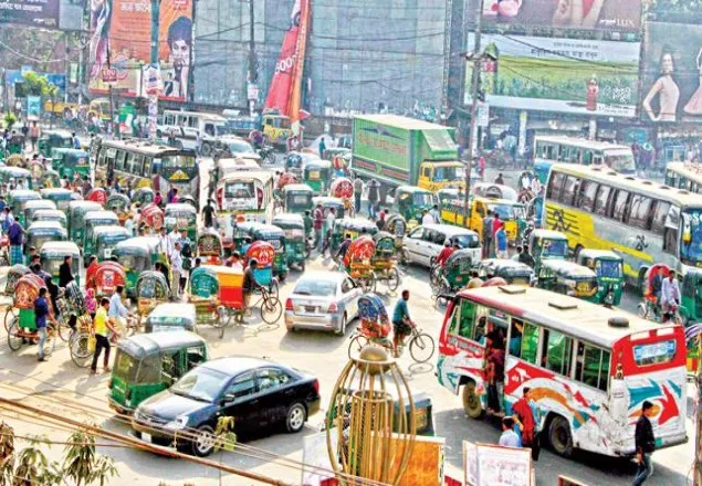 স্টাফকে পেটানোর জের ধরে মোহাম্মদপুর বাস চলাচল বন্ধ