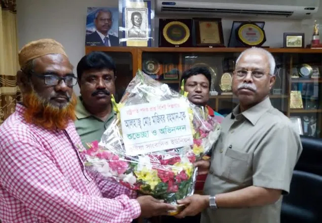 মজিবর রহমানকে কুষ্টিয়া সাংবাদিক ইউনিয়নের অভিনন্দন
