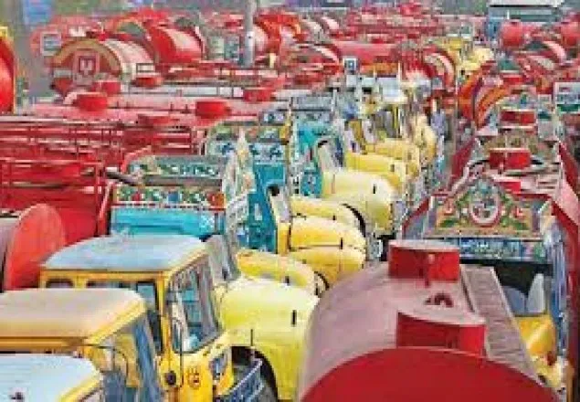 বাঘাবাড়ি নৌবন্দরে অনির্দিষ্টকালের ধর্মঘট