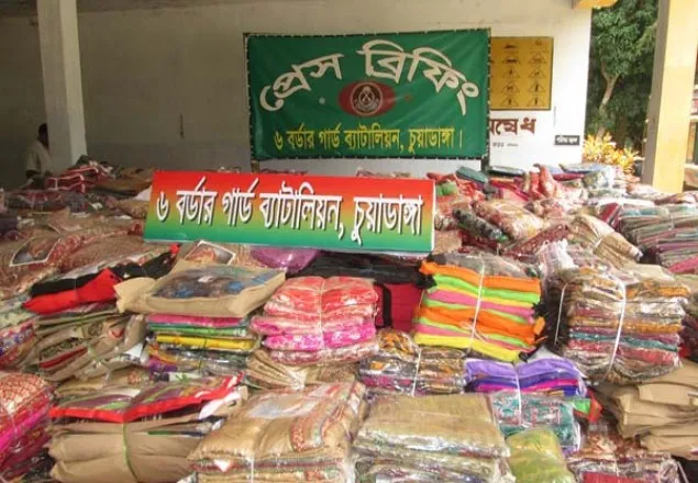 ৮৯ লাখ টাকার ভারতীয় থান কাপড় আটক
