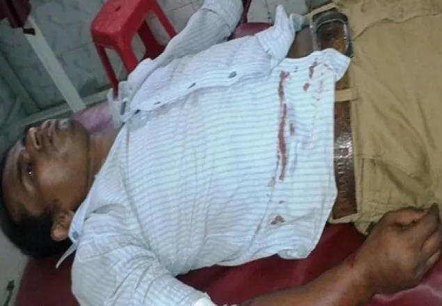 জাবি ছাত্রদল নেতাকে পিটিয়েছে ছাত্রলীগ