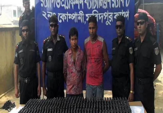 ফরিদপুরে ১২শ’বোতল ফেনসিডিলসহ আটক ২