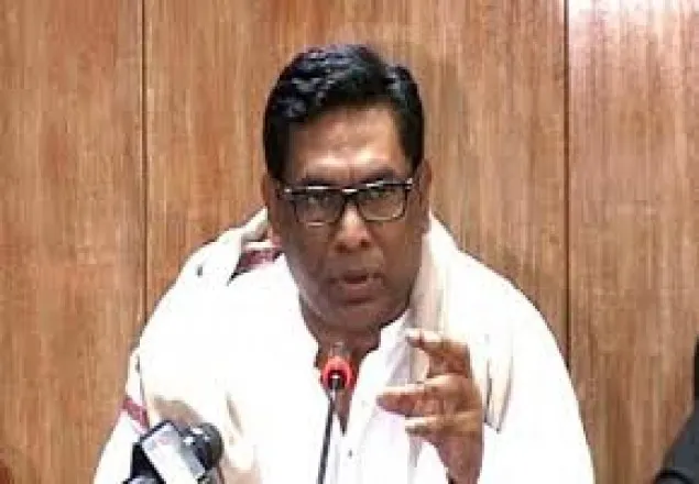 বৈশাখের উপহার হিসেবে জ্বালানি তেলের দাম কমছে