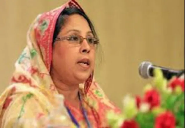 'ছাত্রীদের বাস দেওয়ার চিন্তা করছে সরকার'