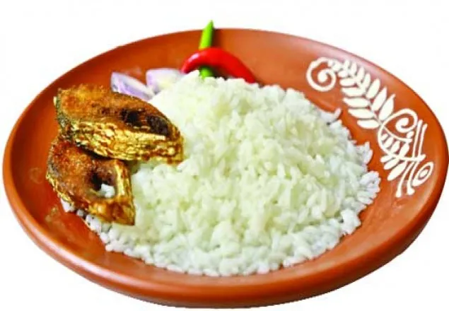 নববর্ষে পান্তা-ইলিশ বাণিজ্যিক না হুজুগে!
