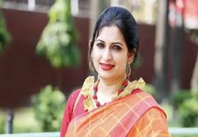 নববর্ষে গান গাইলেন বিপাশা হায়াত