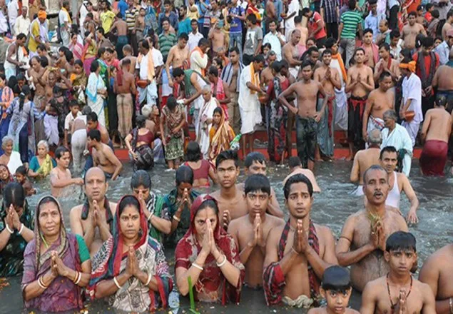 লাঙ্গলবন্দে স্নানোৎসবে পুণ্যার্থীদের ঢল