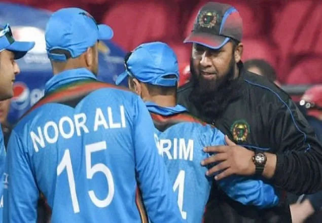 আফগানদের দায়িত্ব ছাড়লেন ইনজামাম