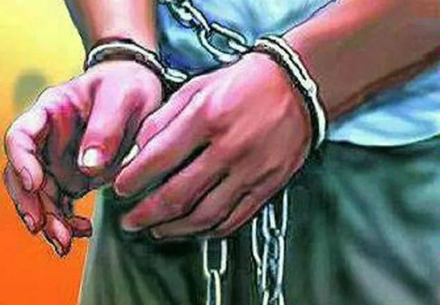 নড়াইলে গৃহবধূর আত্মহত্যা, স্বামী আটক