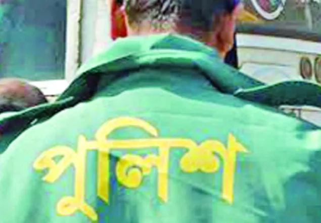 রাজধানীতে সন্ত্রাসী ধরতে গিয়ে এসআই গুলিবিদ্ধ