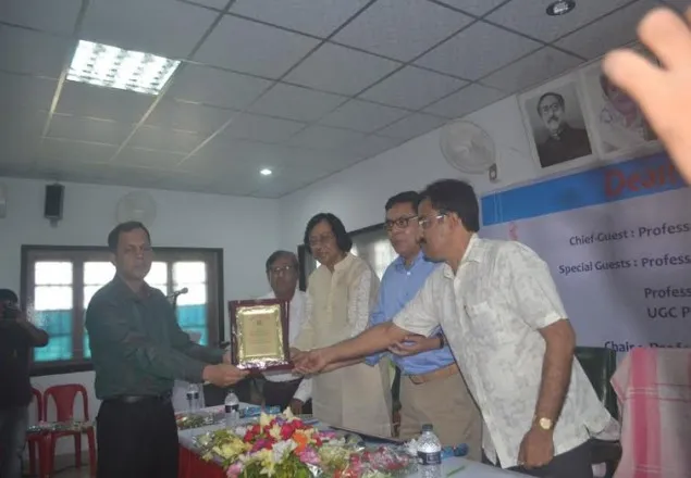 রাবিতে ডীনস্ অ্যাওয়ার্ড ’১৬ প্রদান