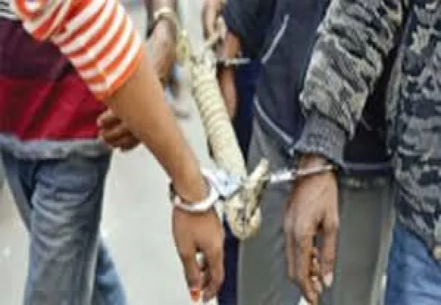 রাজধানীতে পৃথক ঘটনায় ১০ ডাকাত গ্রেপ্তার