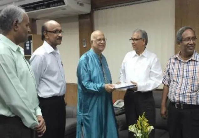 রিজার্ভ চুরির তদন্ত প্রতিবেদন জমা