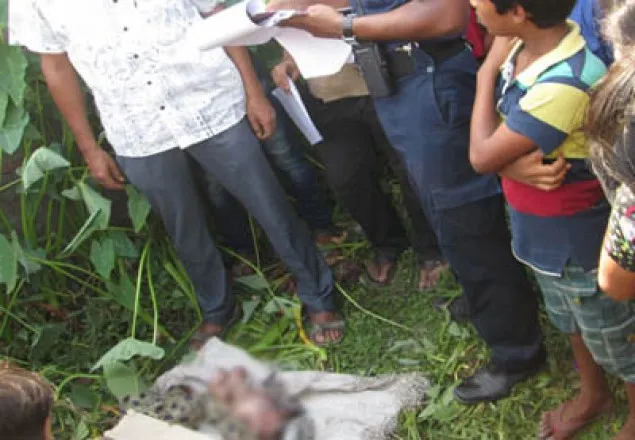 জয়পুরহাটেঔষধের কার্টুন থেকে মৃত শিশু উদ্ধার