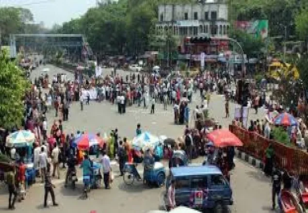 নার্স নেত্রীর বদলি প্রত্যাহারে আল্টিমেটাম