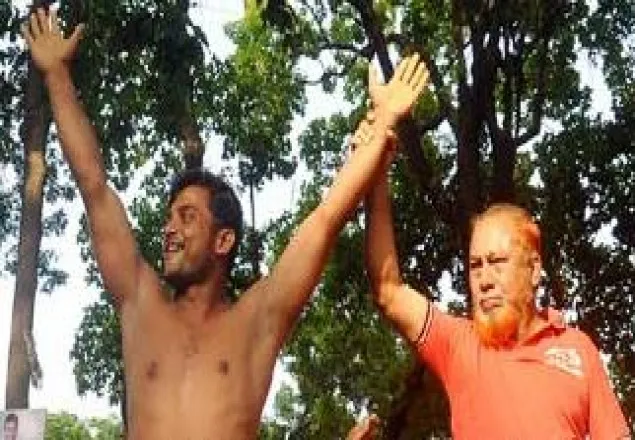জব্বারের বলীখেলায় এবারের জয়ী টেকনাফের শামছু