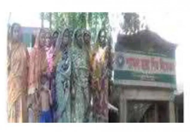 সুন্দরগঞ্জে এনজিও’র নামে লাখ টাকার প্রতারণা