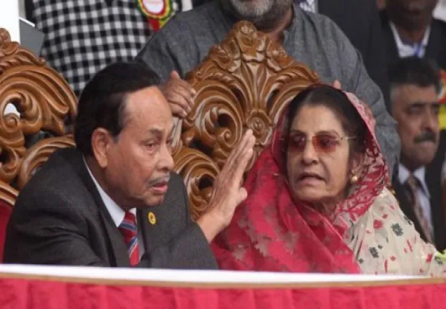 রওশন জাপার সিনিয়র কো-চেয়ারম্যান : এরশাদ