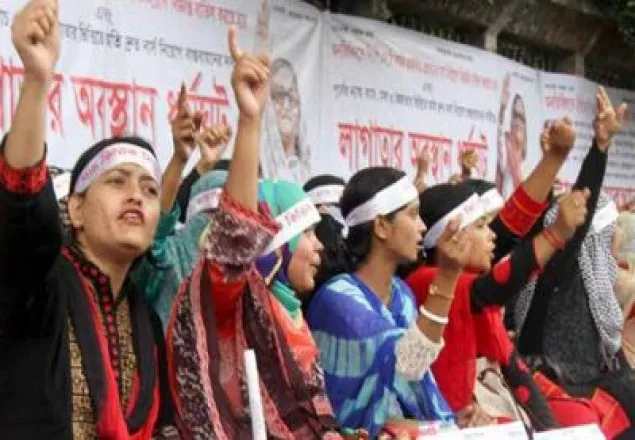 এবার কাফনের কাপড় পরে মিছিল করবেন নার্সরা