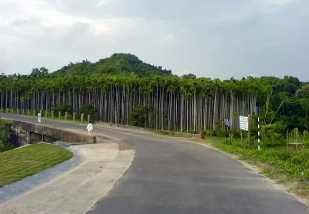 কক্সবাজার শহরের প্রবেশদ্বার সাজানোর উদ্যোগ 