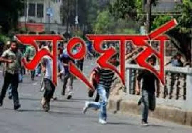 ঝিনাইদহে দু’গ্রপের মধ্যে সংঘর্ষে আহত ১০