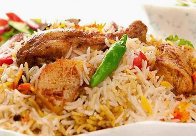 আ.লীগের সম্মেলনে মুরগির মাংসের বিরিয়ানি