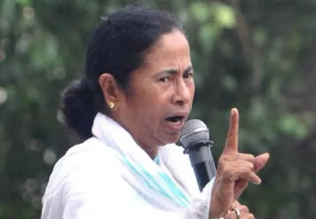ছক্কা মারব আমরাই: মমতা