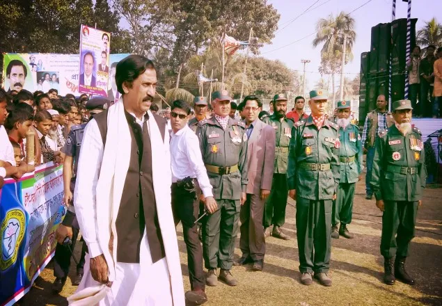 হুইপকে নির্বাচনী এলাকা ছাড়ার নির্দেশ ইসির
