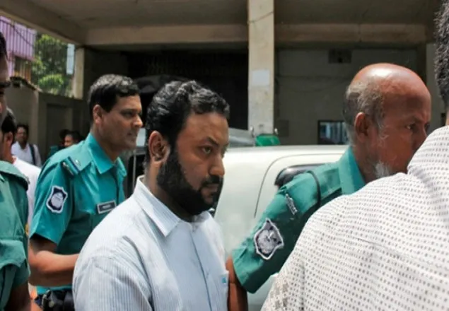 ছাত্রীদের যৌন হয়রানির কথা স্বীকার করলেন শিক্ষক