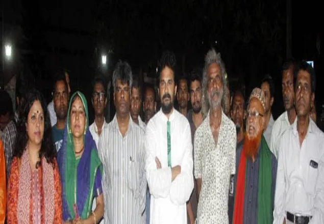 শাহবাগে গণজাগরণ মঞ্চের কর্মীদের অবস্থান