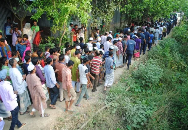নিরাপত্তার চাদরে ঢাকা নিজামীর এলাকা