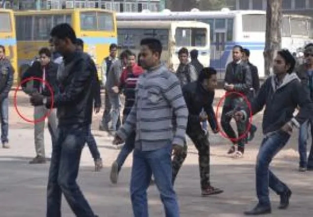 চট্টগ্রামে গায়েবানা জানাজাস্থলে ছাত্রলীগের ককটেল হামলা, গুলি
