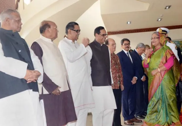 প্রধানমন্ত্রী লন্ডনের উদ্দেশ্যে ঢাকা ত্যাগ