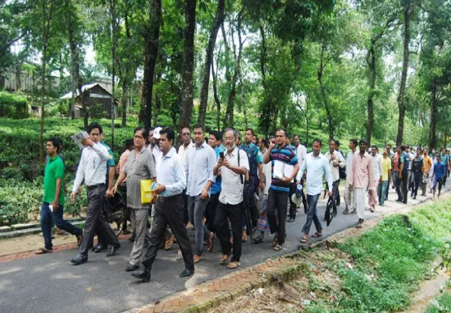 তারাপুর চা বাগানের জমি উদ্ধারে প্রশাসনের অভিযান