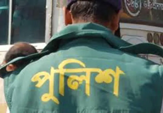 বাসের ধাক্কায় পুলিশ কনস্টেবল নিহত