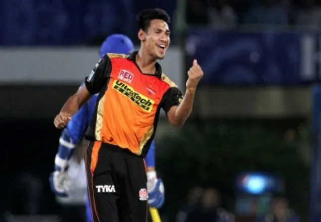 মুস্তাফিজের ধারেকাছেও নেই কেউ