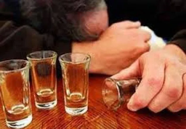 ইন্দোনেশিয়ায় বিষাক্ত মদ পান করে নিহত ১২