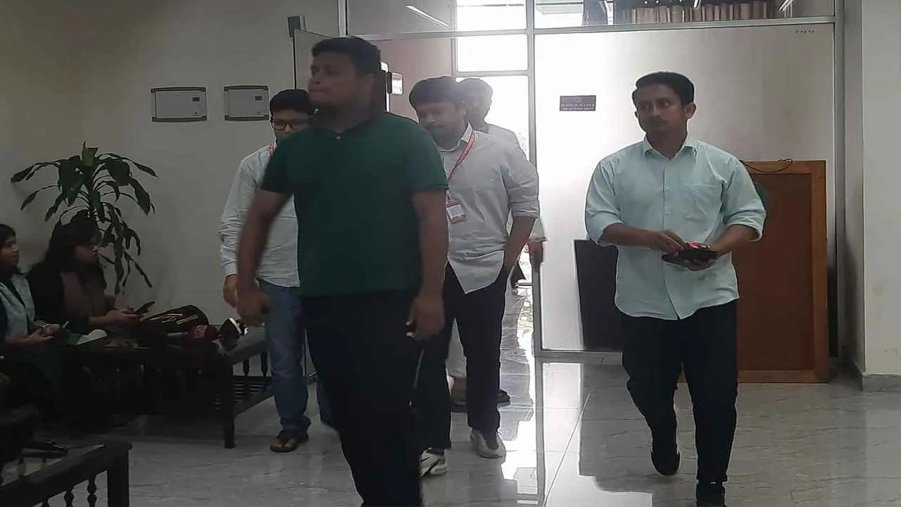 সিইসির সঙ্গে এনসপির বৈঠক